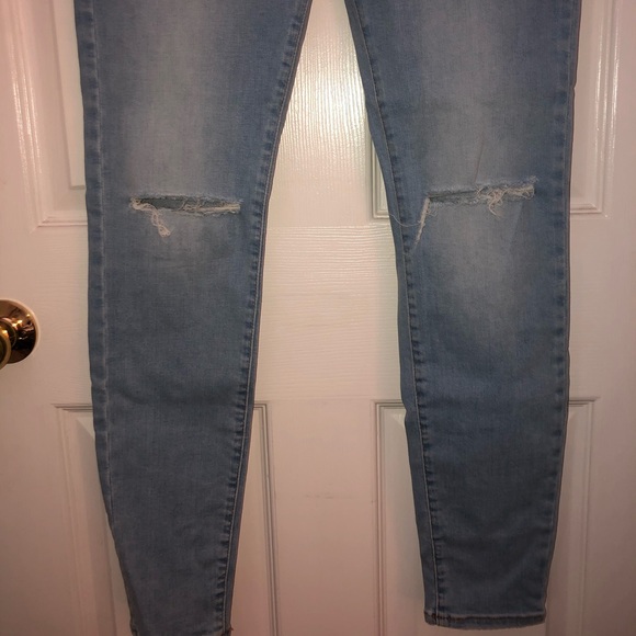 Forever 21 high-rise ripped skinny jeans - Picture 4 of 7
